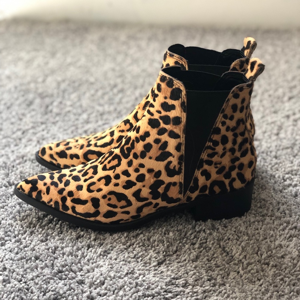 Steve Madden leopard booties